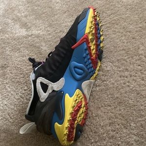 Off white mens sneaker great color wave
